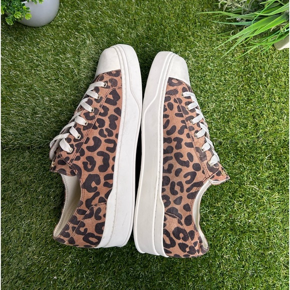 STUART WEITZMAN
 Sammy Low Top Sneaker
Cheetah Suede women size 10 like new - Picture 15 of 16